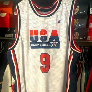Champion 1992 Dream Team Jordan Authentic jersey Size 56 🥇
